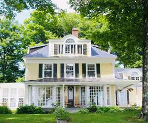 THE MANOR