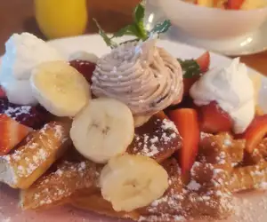 waffles with fresh fruit and whipped cream
