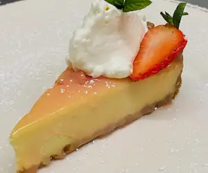 Vanilla bean cheesecake
